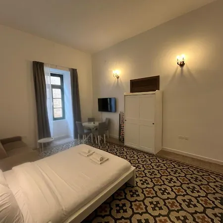 Apartment The Old Mint 4